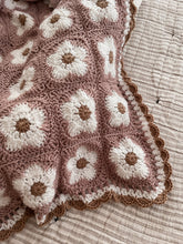 Load image into Gallery viewer, Daisy Granny Square Blanket
