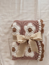 Load image into Gallery viewer, Daisy Granny Square Blanket
