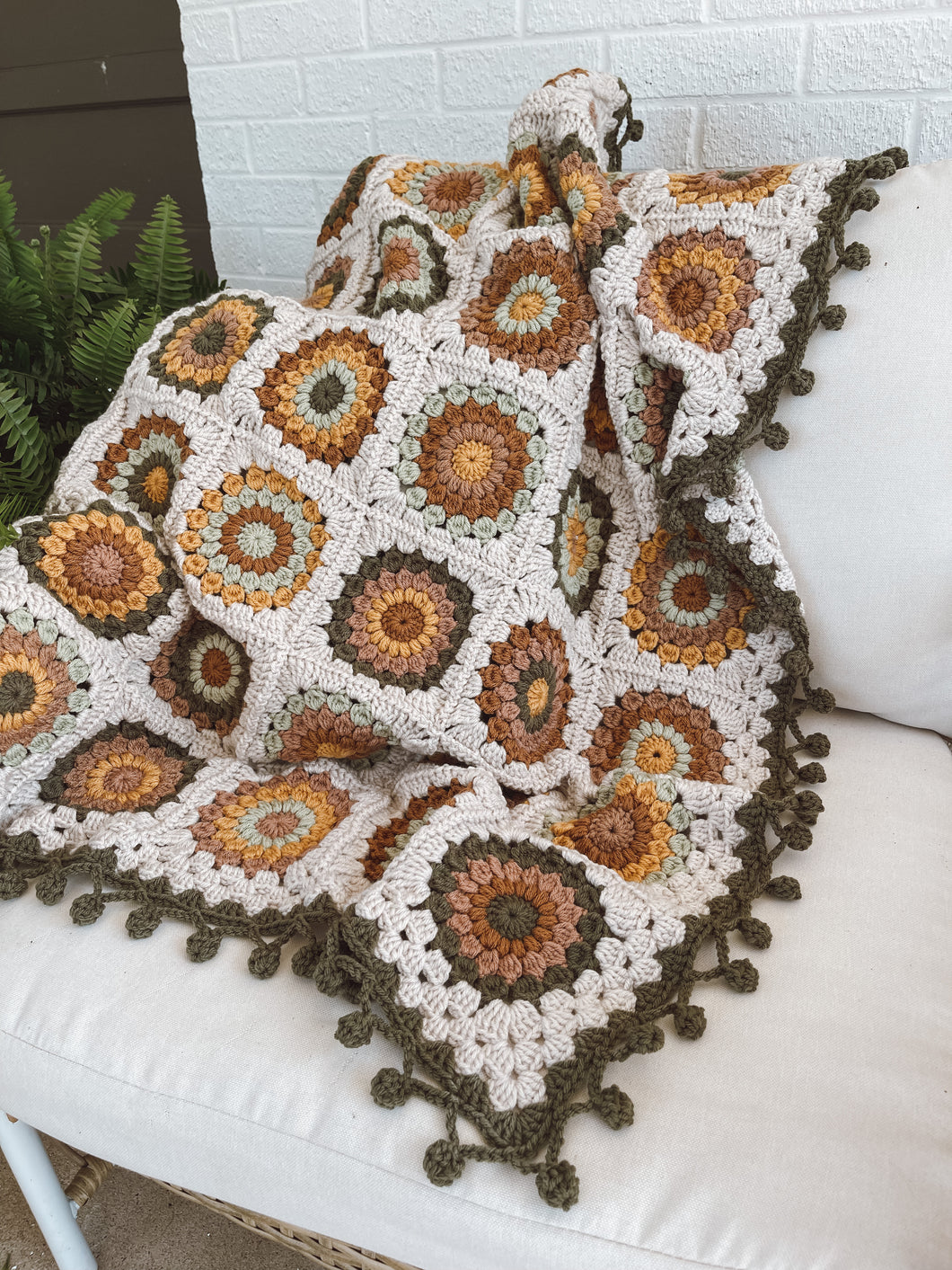 The August Blanket - Sunburst granny square blanket