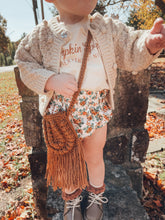 Load image into Gallery viewer, Pumpkin Spice Collab Crochet Purses
