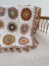 Load image into Gallery viewer, ☀️SIENNA ☀️ Sunburst granny square blanket
